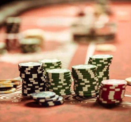 Casino trực tuyến và những thông tin về baccarat, roulette trên thantai88